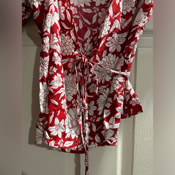 Mango new floral red print frill tie blouse size xs - Picture 8 of 8
